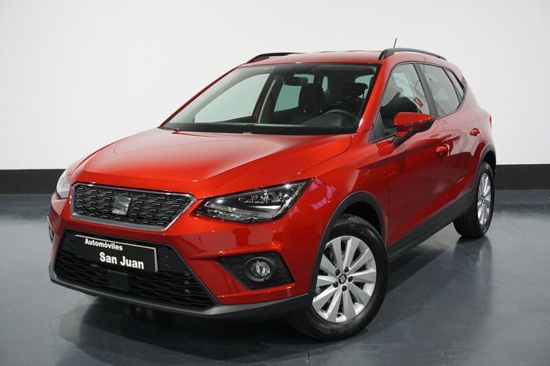 Usado Seat Arona Style 115 CV (84 kW) 2019 Rojo SUV
