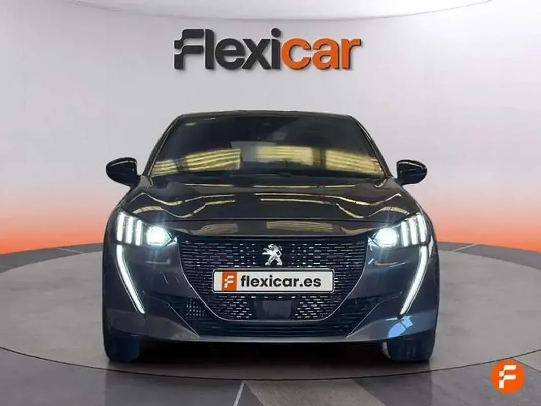 Usado Peugeot 208 GT 101 CV (74 kW) 2020 Gris Utilitario