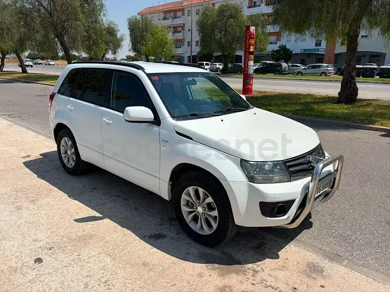 Usado Suzuki Vitara 129 CV (94 kW) 2014 Blanco SUV