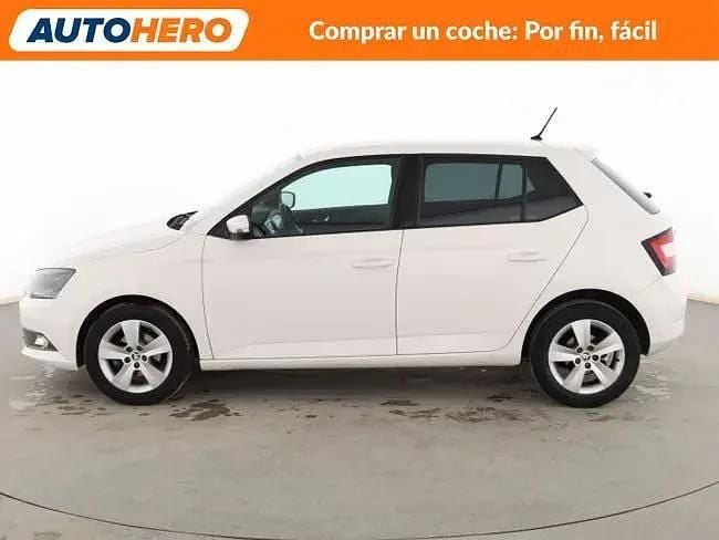 Usado Skoda Fabia Ambition 90 HP (66 kW) 2016 Branco Citadino