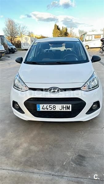Usado Hyundai i10 66 CV (48 kW) 2015 Blanco Utilitario