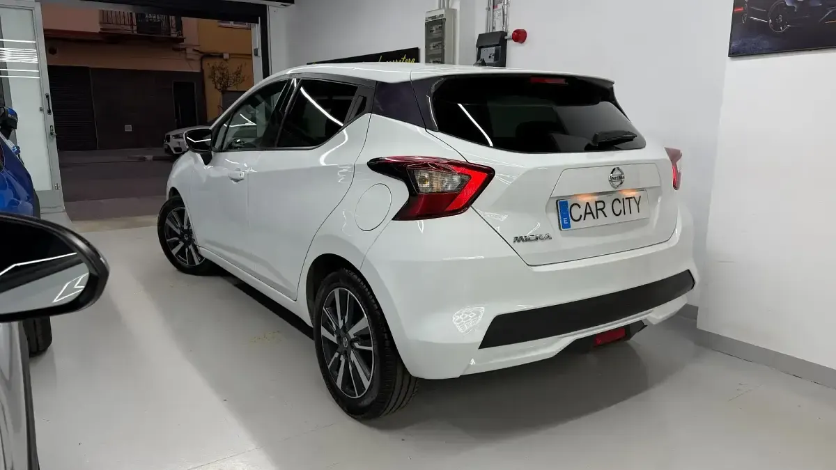 Usado Nissan Micra Acenta 100 CV (73 kW) 2018 Blanco Berlina