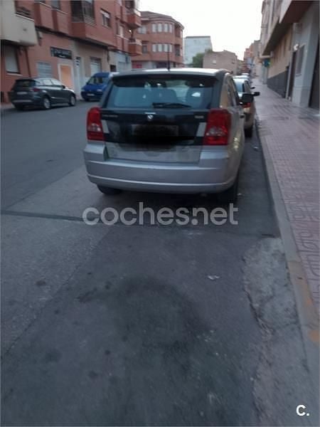 Usado Dodge Caliber 140 CV (102 kW) 2006 Gris / plata Utilitario