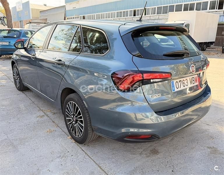 Azul Usado 2022 Fiat Tipo Familiar | 8400 € (Super precio) - Imagen 1/4