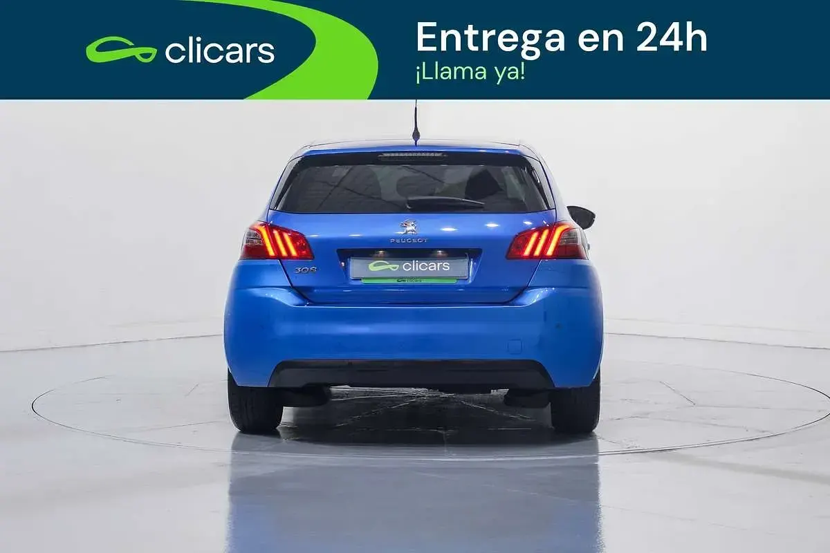 Usado Peugeot 308 Active 99 CV (72 kW) 2020 Azul Utilitario