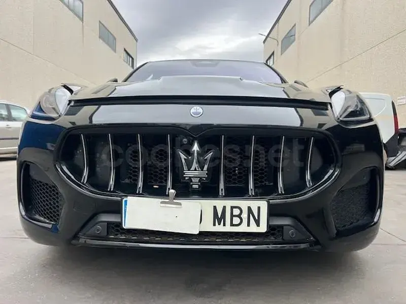 Usado Maserati Grecale GT 300 CV (220 kW) 2022 Negro SUV