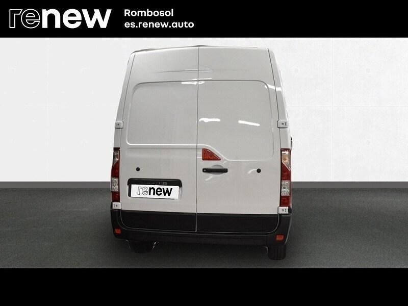 Usado Renault Master 135 CV (99 kW) 2023 Blanco Monovolumen