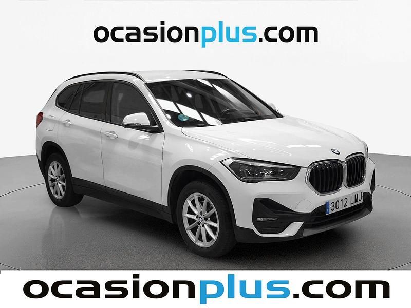 Używany BMW X1 150 KM (110 kW) 2021 Biały SUV