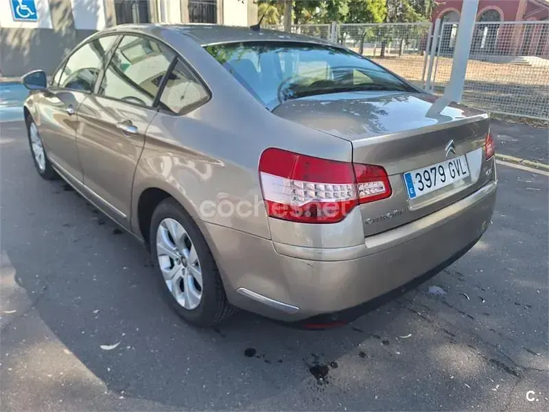 Usado Citroën C5 Exclusive 138 CV (101 kW) 2010 Gris / plata Berlina