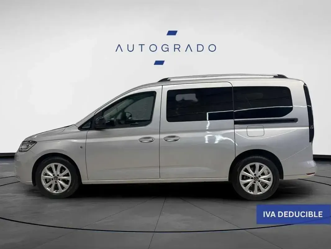 Usado VW Caddy Maxi 113 CV (83 kW) 2023 Gris Monovolumen