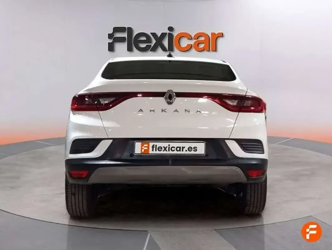 Usado Renault Arkana Zen 140 CV (102 kW) 2022 Blanco SUV