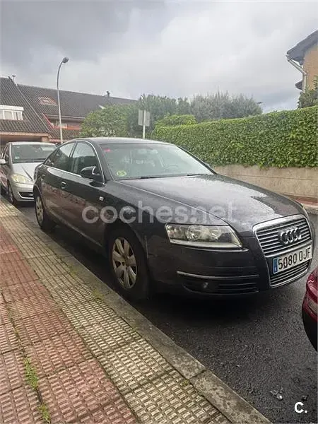 Usado Audi A6 180 CV (132 kW) 2005 Gris / plata Berlina