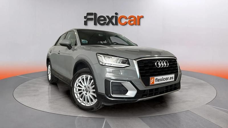 Usado Audi Q2 Design 116 CV (85 kW) 2019 Gris SUV