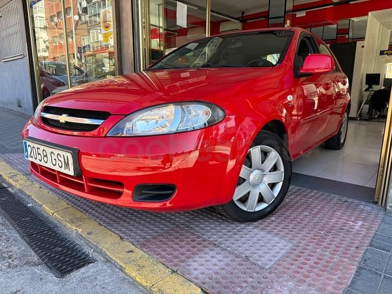 Usado Chevrolet Lacetti SE 95 CV (69 kW) 2010 Rojo Utilitario