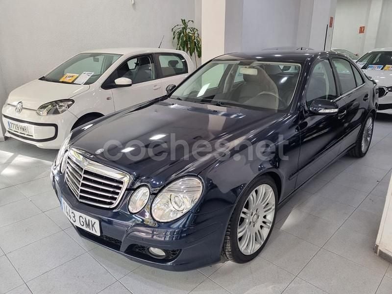 Negro Usado 2009 Mercedes E220 Avantgarde Berlina | 12.500 € (Precio justo) - Imagen 1/4