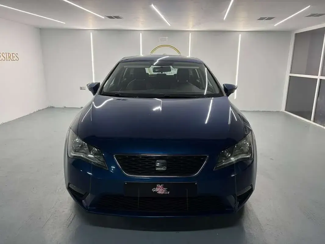 Usado Seat Leon Style 110 CV (80 kW) 2015 Azul Utilitario
