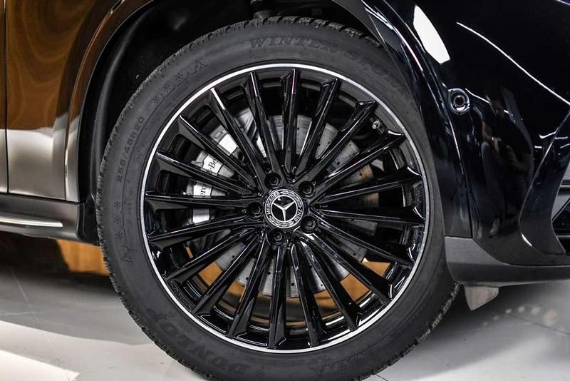 Usado Mercedes GLC300 269 CV (197 kW) 2025 Negro Coupe