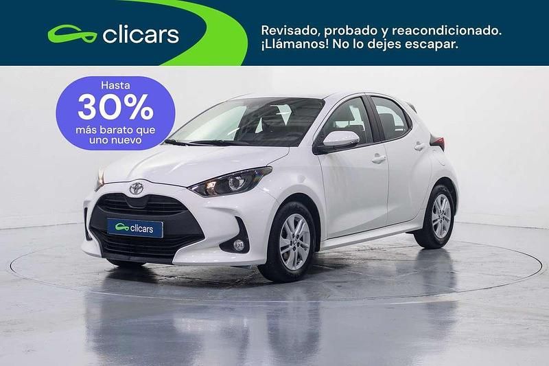 Usado Toyota Yaris Edition 125 CV (91 kW) 2021 Blanco Utilitario