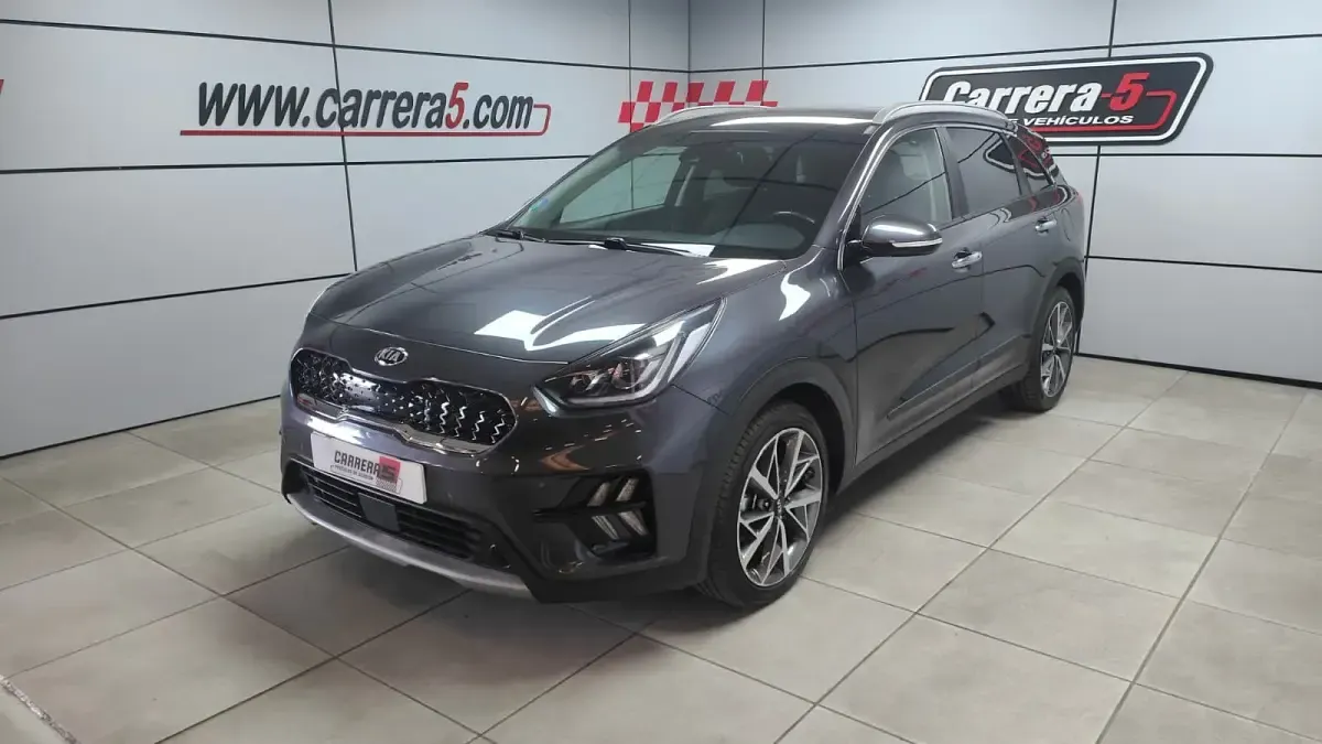 Usado Kia Niro 141 CV (103 kW) 2021 Gris SUV