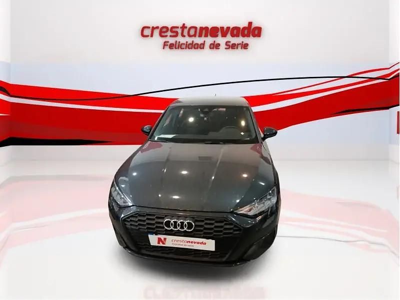 Usado Audi A3 Premium 116 CV (85 kW) 2023 Gris Berlina