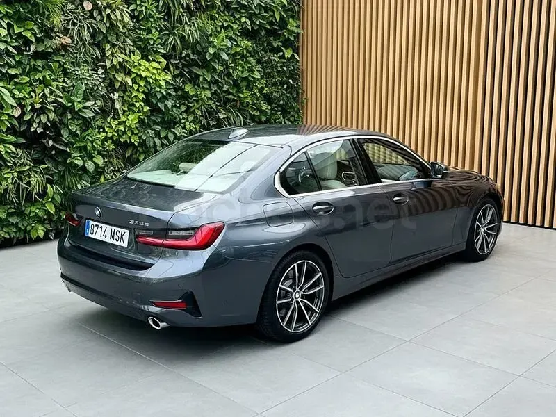 Usado BMW 330e Sport Line 292 CV (214 kW) 2020 Azul Berlina