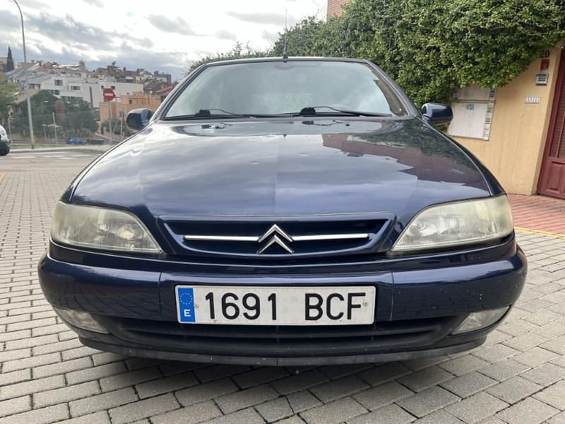 Usado Citroën Xsara 90 CV (66 kW) 2000 Azul Berlina