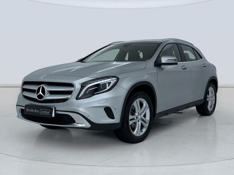 Gris plata Usado 2015 Mercedes GLA220 Urban SUV | 19.900 € (Buen precio) - Imagen 1/4