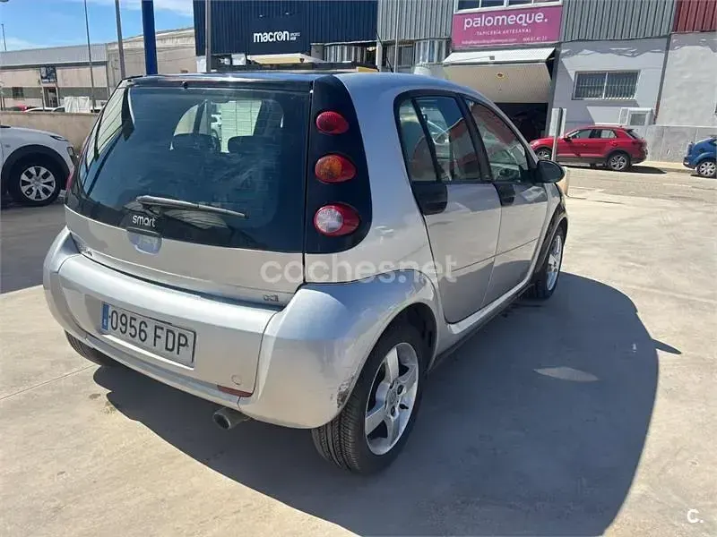 Usado Smart ForFour Passion 68 CV (50 kW) 2006 Gris / plata Utilitario