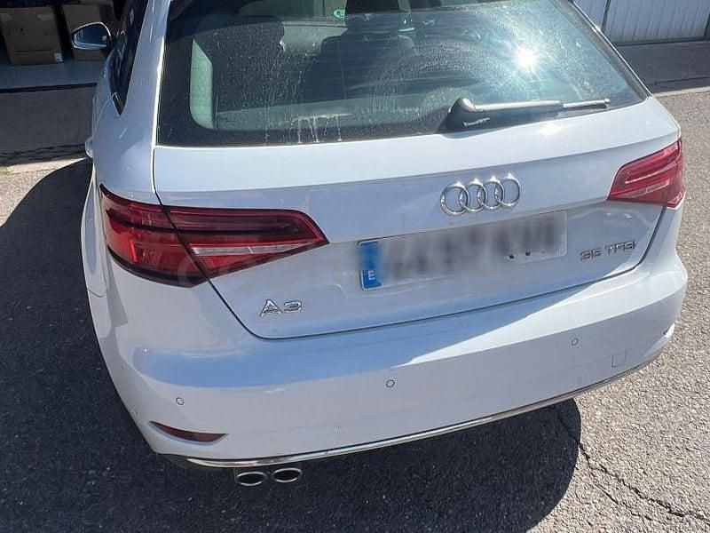 Usado Audi A3 Ambiente 150 CV (110 kW) 2019 Blanco Berlina