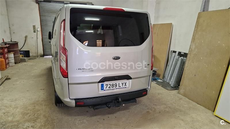 Usado Ford Transit Custom Limited 150 CV (110 kW) 2022 Gris / plata Monovolumen