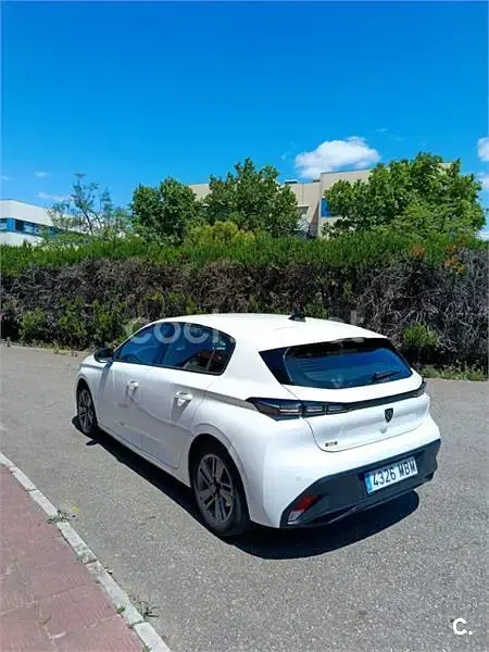 Usado Peugeot 308 Active 130 CV (95 kW) 2022 Blanco Berlina