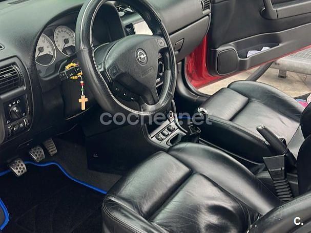 Usado Opel Astra 125 CV (91 kW) 2001 Rojo Coupe