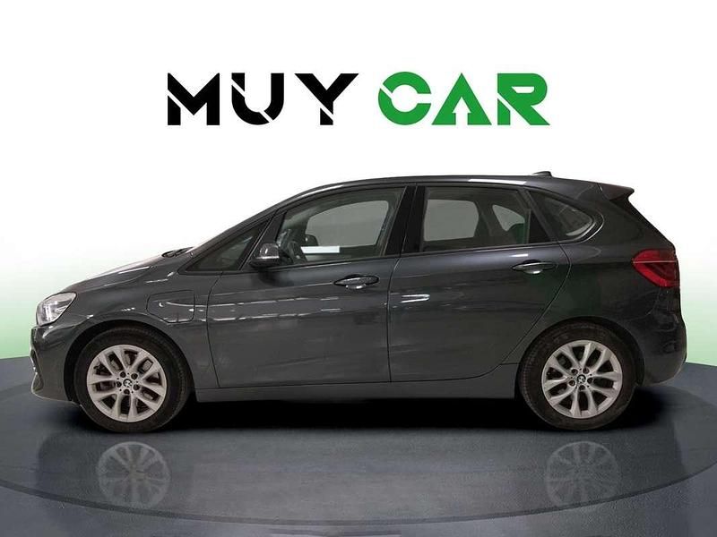 Usado BMW 225 Active Tourer iPerformance 224 CV (164 kW) 2020 Gris Monovolumen
