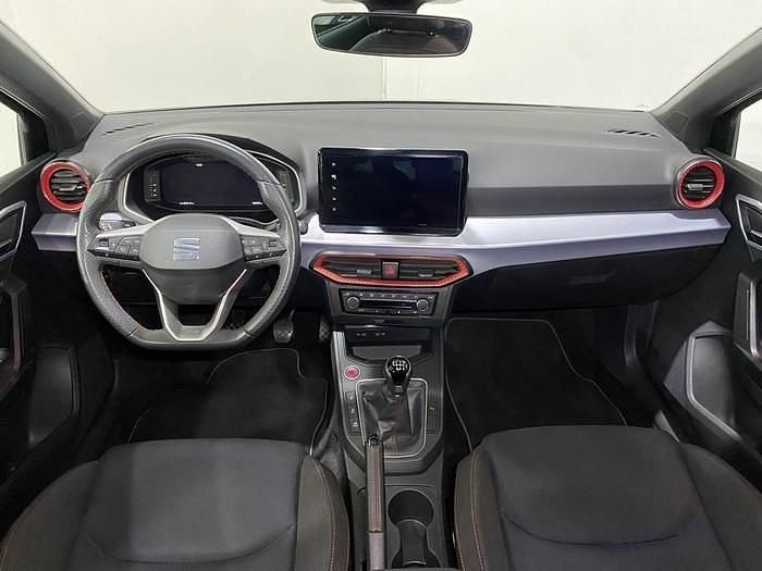 Usado Seat Ibiza FR 115 CV (84 kW) 2024 Negro Utilitario