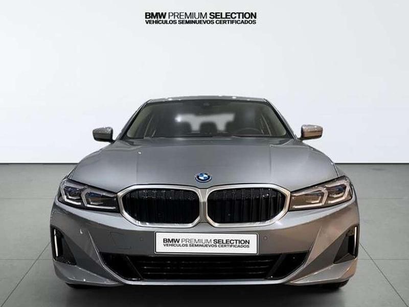 Gris Usado 2024 BMW 320e Berlina | 41.900 € (Caro) - Imagen 1/4