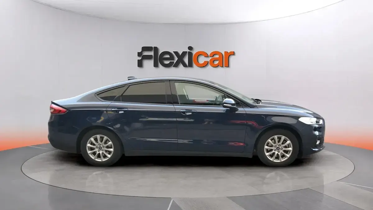 Usado Ford Mondeo ST-Line 188 CV (138 kW) 2021 Azul Familiar