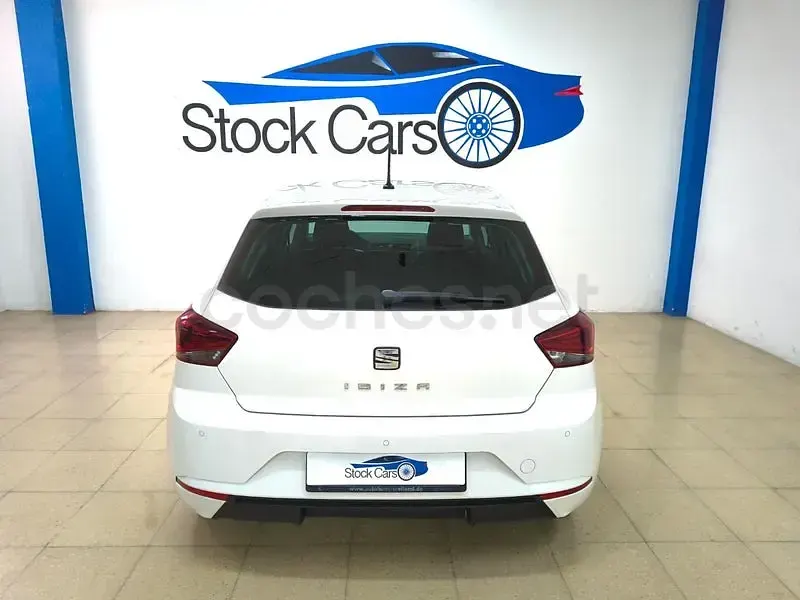 Usado Seat Ibiza Style 75 CV (55 kW) 2017 Blanco Berlina