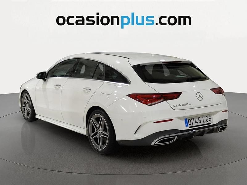 Usado Mercedes CLA220 Shooting Brake AMG 190 CV (139 kW) 2020 Blanco Familiar