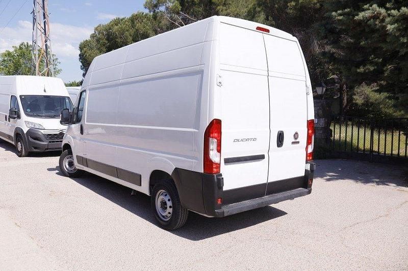 Używany Fiat Ducato 140 KM (102 kW) 2023 Biały Van