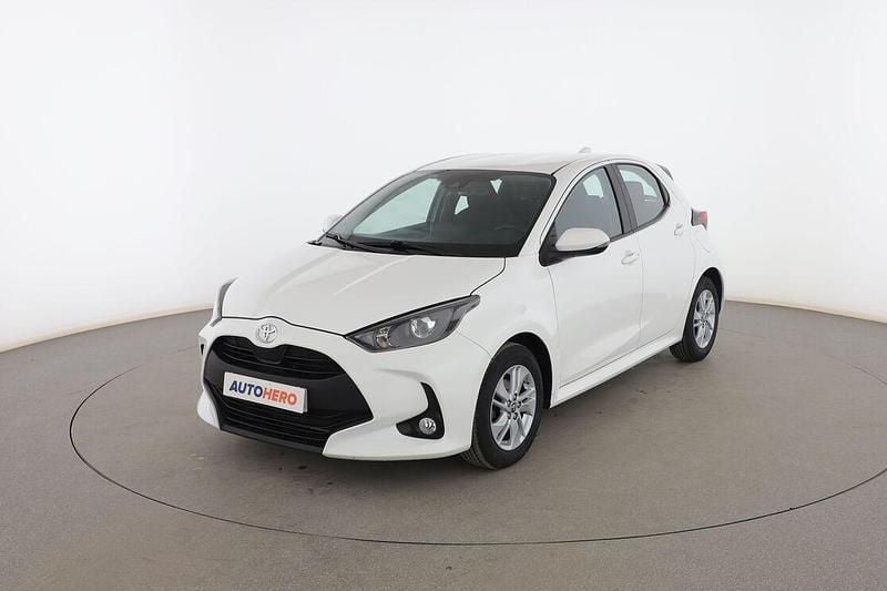 Blanco Usado 2022 Toyota Yaris Edition Utilitario | 17.799 € (Precio justo) - Imagen 1/3