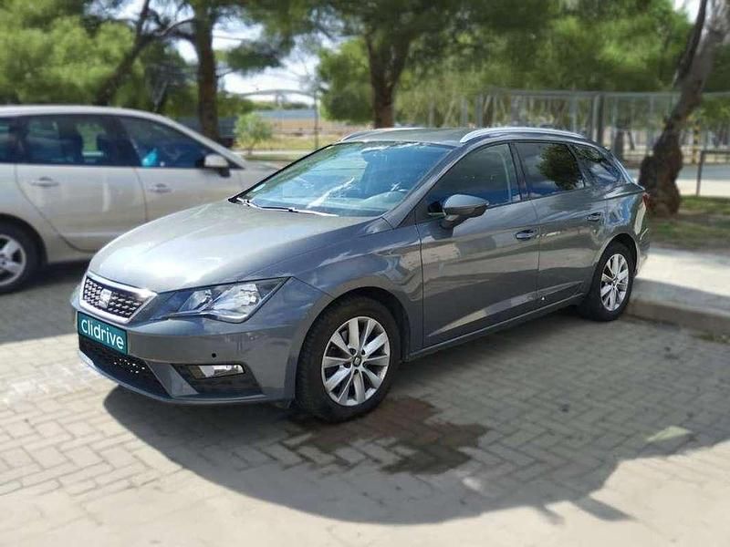 Usado Seat Leon ST Style 116 HP (85 kW) 2018 Cinzento Carrinha