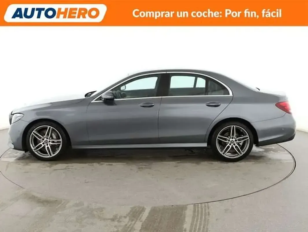 Usado Mercedes E300 AMG line 245 CV (180 kW) 2017 Gris Berlina