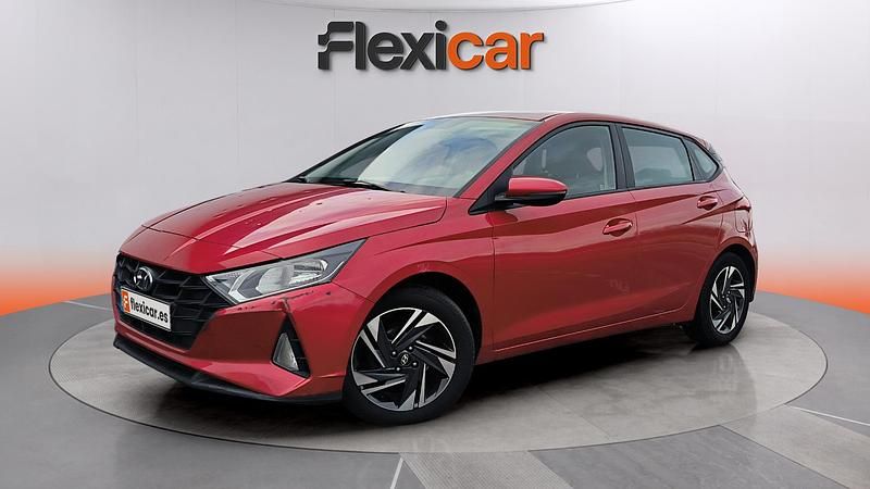 Usado Hyundai i20 84 CV (61 kW) 2021 Rojo Utilitario