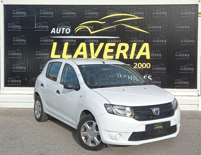 Usado Dacia Sandero Base 75 CV (55 kW) 2015 Blanco Berlina
