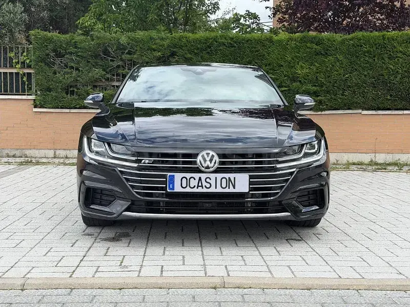 Usado VW Arteon R-line 190 CV (139 kW) 2018 Negro Utilitario