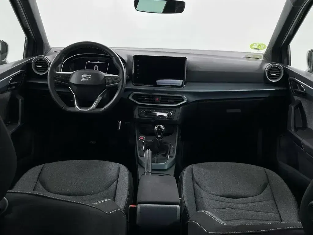 Usado Seat Arona Xperience 116 CV (85 kW) 2025 Gris SUV