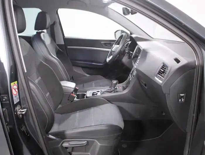 Usado Seat Ateca 150 CV (110 kW) 2021 Gris SUV