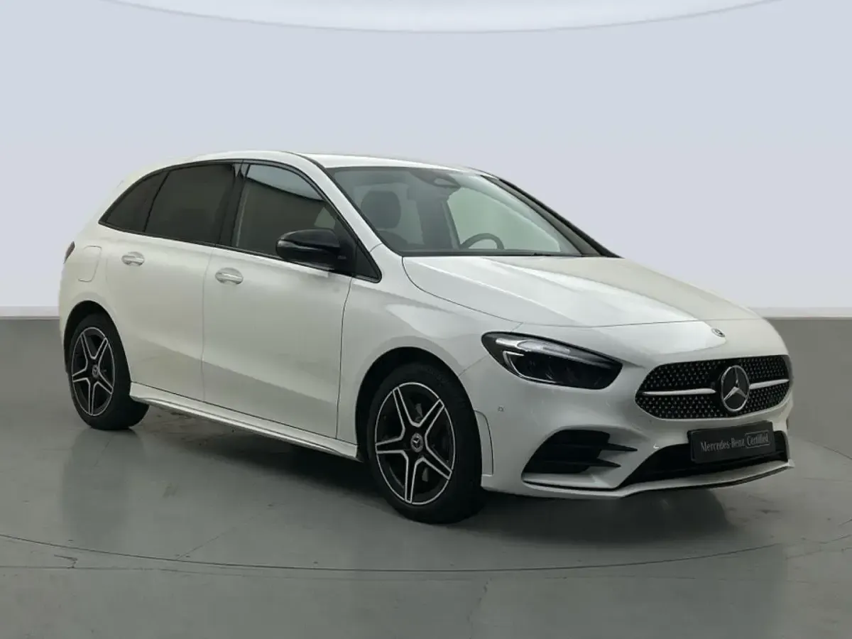 Usado Mercedes B250 218 CV (160 kW) 2025 Blanco Utilitario
