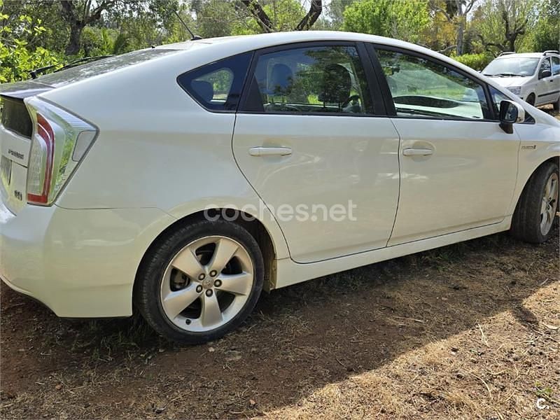 Usado Toyota Prius Executive 136 CV (100 kW) 2012 Blanco Berlina