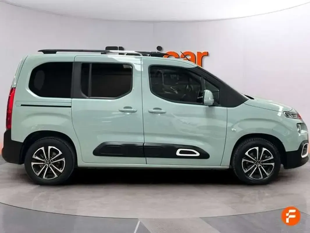 Usado Citroën Berlingo Feel 110 CV (80 kW) 2019 Blanco Monovolumen